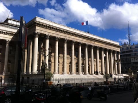 Soin du Tapis et du Parquet Paris IIe arrondissement de la Bourse