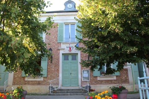 Soin du Tapis et du Parquet Hermeray
