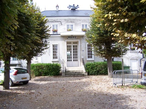 Soin du Tapis et du Parquet Montainville