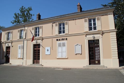 Soin du Tapis et du Parquet Sainte-Mesme