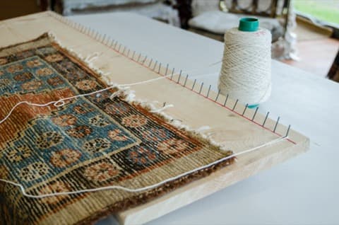 Restauration de tapis d'Orient Paris IIIe arrondissement du Temple